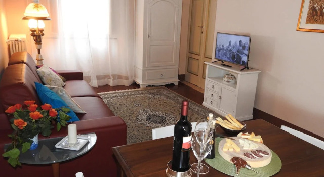 Appartamenti Siena Centro, Забронировать Отель Сиена Siena Area, рядом с Национальный музей этрусской археологии