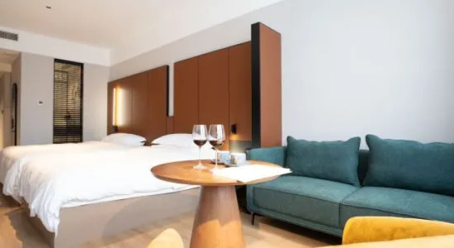 Семейный люкс Guangzhou Xibo Hotel (Panyu Square subway station Panyu Shiqiao store)