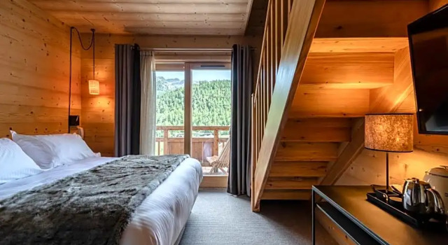 Полулюкс с видом на горы Le Chalet Blanc Hôtel & Spa