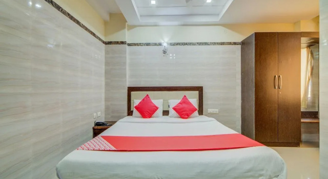 OYO 24397 Flagship 9 Star Hotel Shamshabad, Rezerwuj Hotel Shamshabad 
