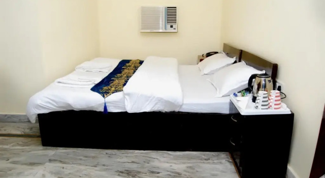 The Monal's Nest Resort, Rezervovat Lázně / Resort Ramnagar Uttarakhand