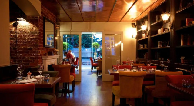 The Talbot Inn, Book Hotel Woking Surrey