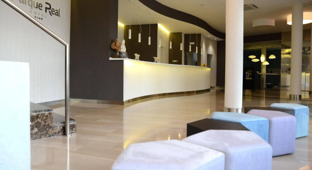 Hotel Parque Real, Забронировать Отель Отели Ciudad Real Province с парковкой, Парковка