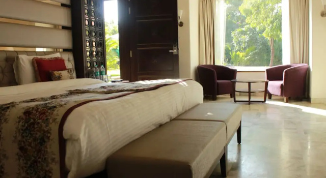 Двухместный люкс с видом на бассейн Ramya Resort & Spa