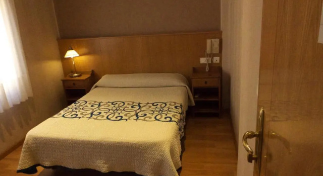 Одноместный номер Standard Hostal Orejas