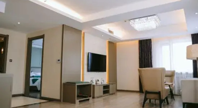 Люкс Deluxe International Hotel