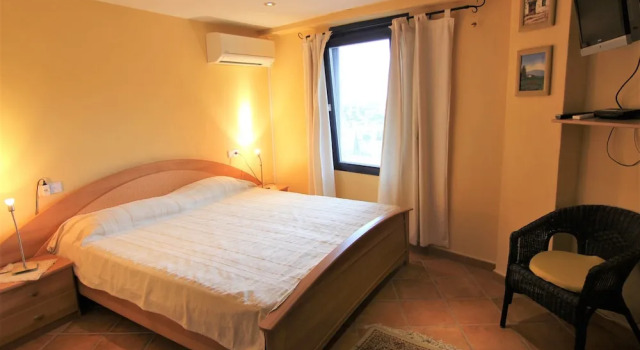 Maryvilla 0129, Забронировать Отель Отели Кальпе с бассейном, Бассейн