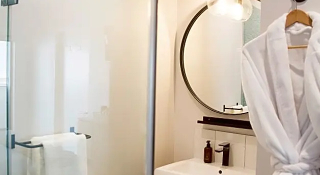 Двухместный коттедж Antrim Villa by Totalstay