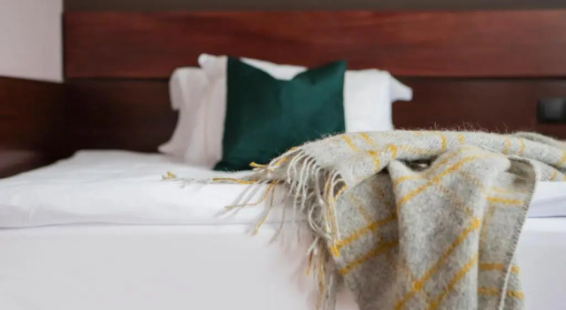 Одноместный номер Standard с балконом Отель Holt - The Art Hotel