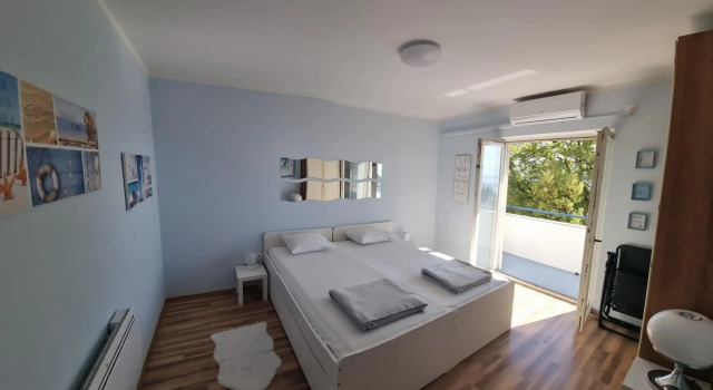Apartment in Opatija Riviera - direct Sea View, Free Parking and close to Beaches and Promenade