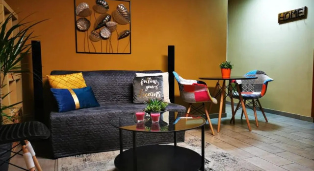 Апартаменты Цокольный этаж Elegant & Trendy Apt in a Peaceful Area