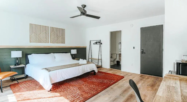 Standard huone Grey Pine Lodge