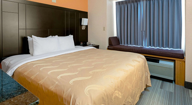 Двухместный люкс Quality Inn & Suites Robbinsville