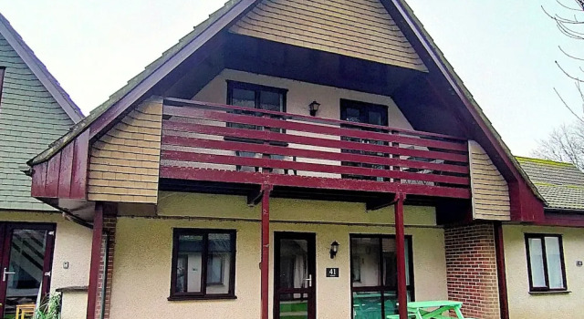 Hütte mit Balkon Trevithick Cottage Sleeps 6, Dog Friendly, Parking