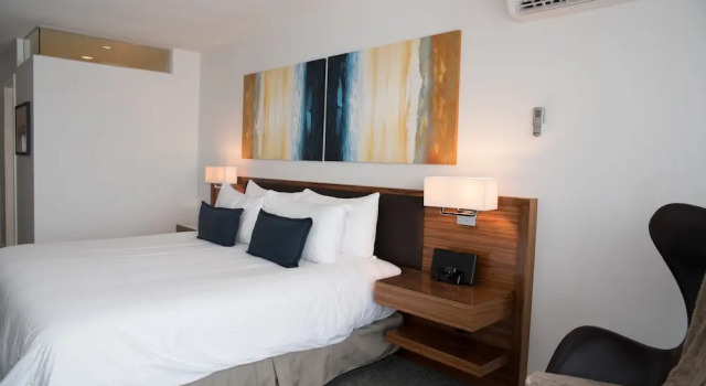 Двухместный номер Standard с балконом и с видом на океан Qualicum Beach Inn