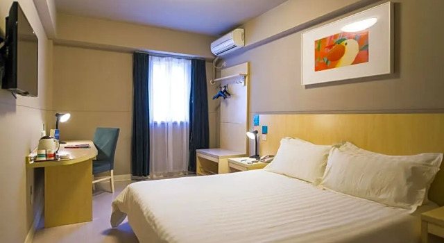 Номер Business Jinjiang Inn Zhengzhou Railway Station Erqi Square Metro Station