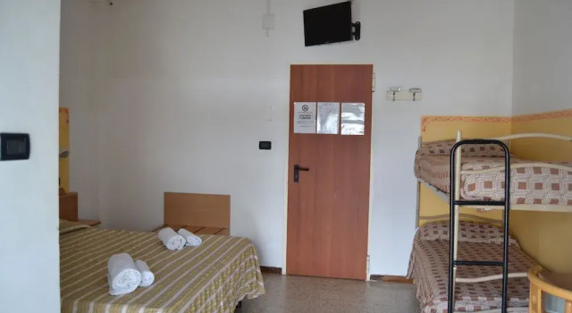 Четырёхместный номер Standard Hotel Rosy
