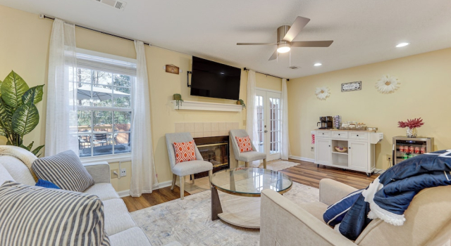 Great for Families! Quiet Auburn Getaway w/ Deck, Book Lejlighed Auburn Alabama