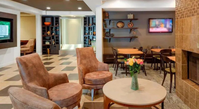 Двухместный люкс Courtyard by Marriott in Portsmouth