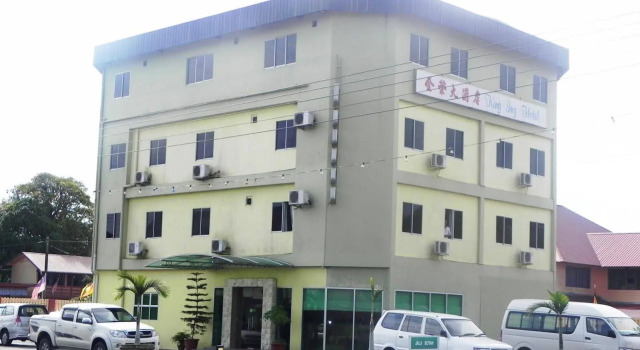 King Ing Hotel, Rezerwuj Hotel Hotele w Sarawak z parkingiem, Parking