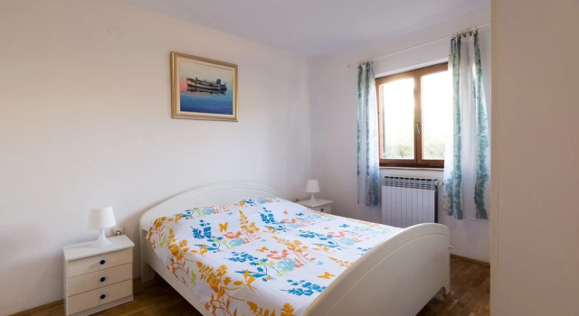 Семейные апартаменты с балконом и с видом на сад Apartments Villa Irena