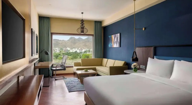 Двухместный номер Superior Ramada Encore by Wyndham Udaipur Roopnagar