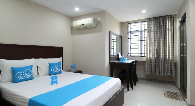 巴淡岛艾里乔多广场伊玛姆波吉尔39号酒店(Airy Jodoh Square Imam Bonjol 39 Batam), Book Hotel Hoteller i Jodoh med parkering, Parkering