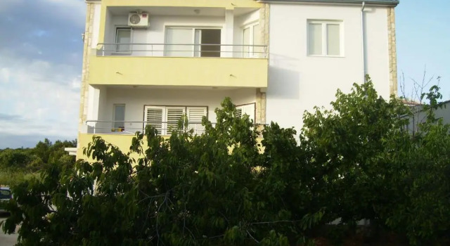 Apartments Burazer, Забронировать Апартаменты/квартира Апартаменты Шибеник, рядом с Аквапарк Solaris, Апартаменты/квартира