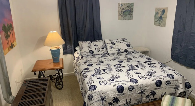 Beach Side Studio #2 Apts by RedAwning