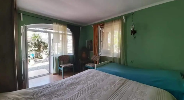 Ureki Guest House- Magnetite