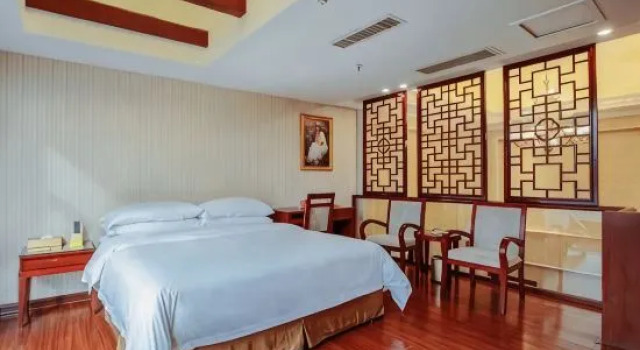Люкс Deluxe Vienna International Hotel Jieyang Jieyanglou