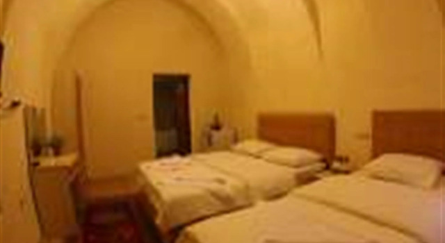 Falcon Cave Suites