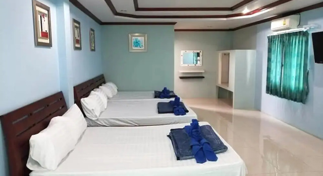 Friend's House - Koh Larn