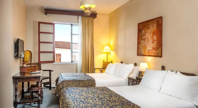 Standard Vierer Zimmer Hotel Dann Monasterio