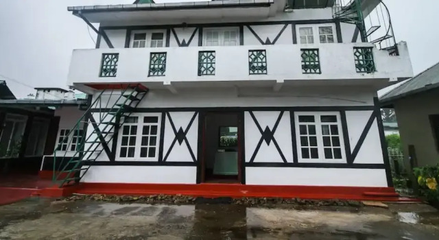 OYO 484 Royal Panorama, Забронировать Отель Нувара-Элия 