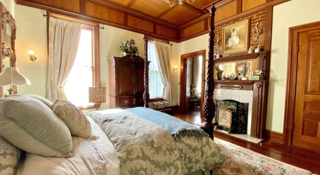 Полулюкс Luxury Hogan House at Rose Hill B&B