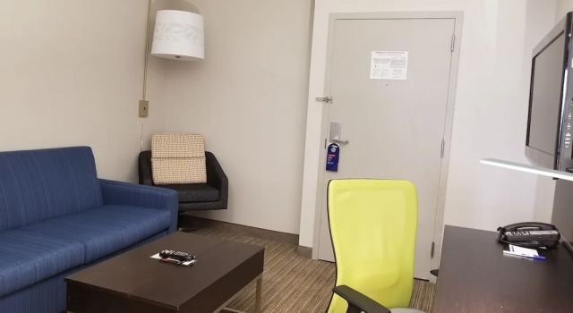 Люкс c 1 комнатой Holiday Inn Express & Suites Miami - Hialeah by IHG