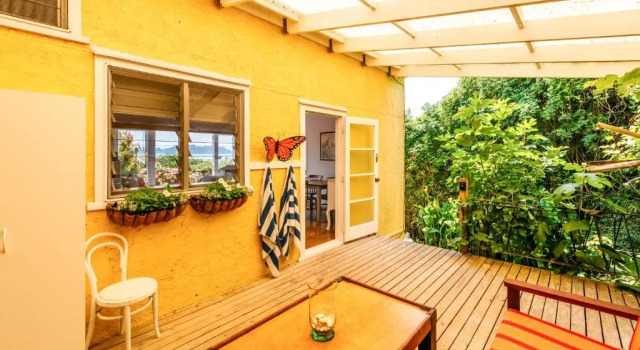 Sunshine Cottage by the Sea, Забронировать Дом для отпуска Коттеджи Онетанги, рядом с EcoZip Adventures, Коттедж
