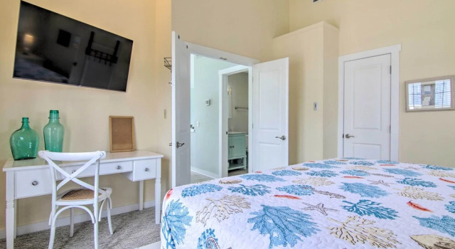 Коттедж Idyllic South Bethany Home w/ Private Beach Access