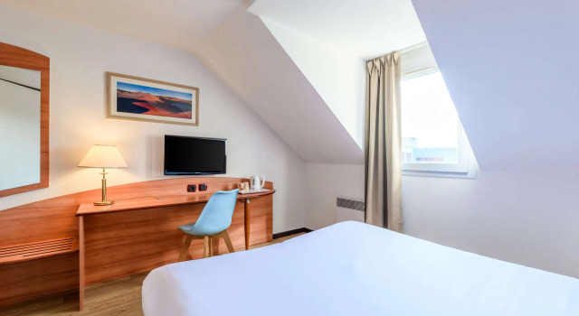 Двухместный номер Comfort Hotel Evreux