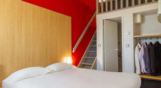 Четырёхместный номер мезонин B&B HOTEL Troyes Barberey