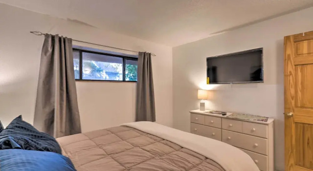 Santa Fe Bungalow ~ 2 Mi to Downtown!, Varaa Huoneisto Santa Fe New Mexico