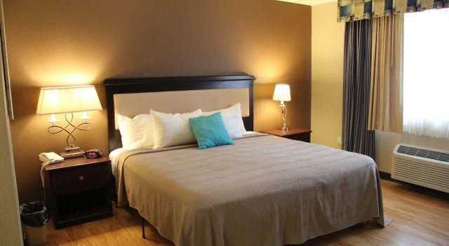 Двухместный номер Standard Green Acres Hotel