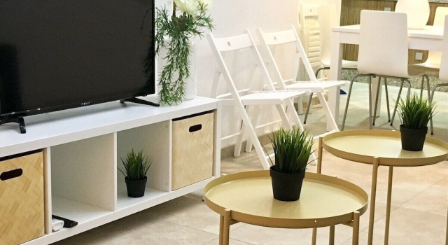 Enjoy Life in our Apartment. Wifi & Parking