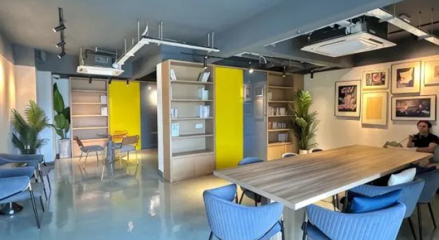 Baron Residence by manatidur