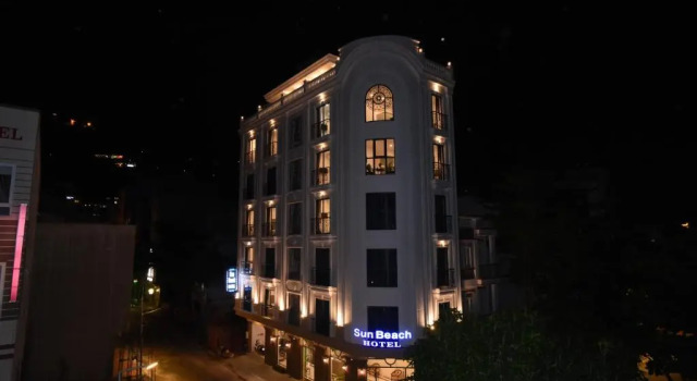 Sun Beach Hotel, Забронировать Отель Отели Вунгтау с парковкой, рядом с Статуя Иисуса Христа, Парковка