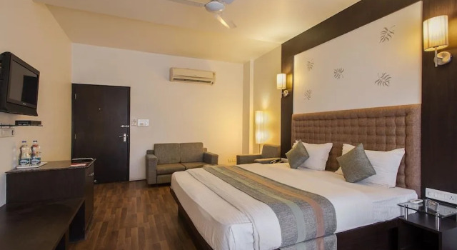 OYO 705 Hotel S-57, Забронировать Отель Отели штата Раджастхана 3 звезды, 3*