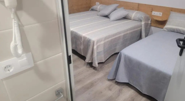 Четырёхместный номер Standard Malva Hostel Estartit