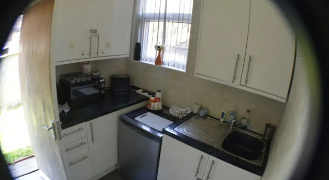 Четырёхместный семейный номер Standard Old Swan Guest House