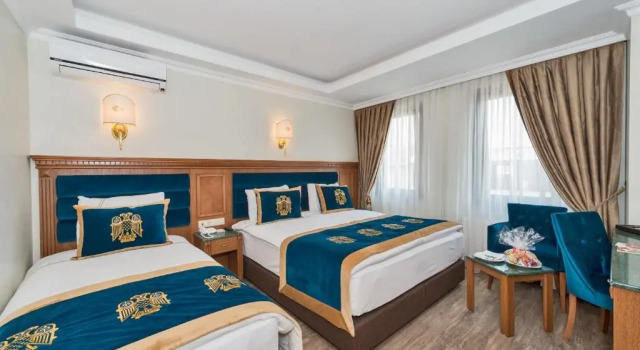 Трёхместный номер Standard The Byzantium Suites Hotel & Spa